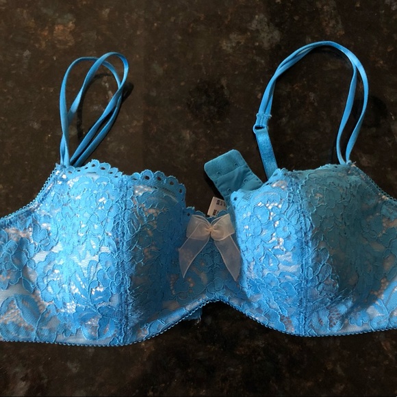 Unique blue color bra size 38B - Picture 3 of 9